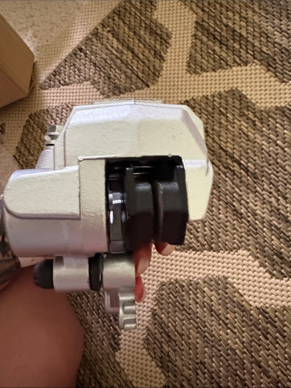 Hydraulic brake caliper assembly - Picture 3 of 5